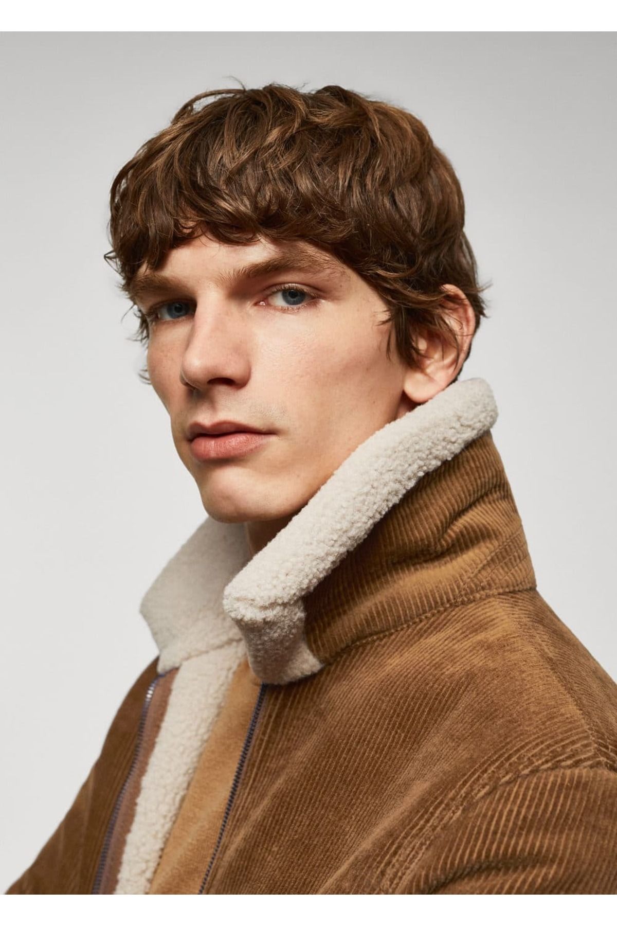 MANGO Man-Corduroy Jacket with Faux Fur Inside 8