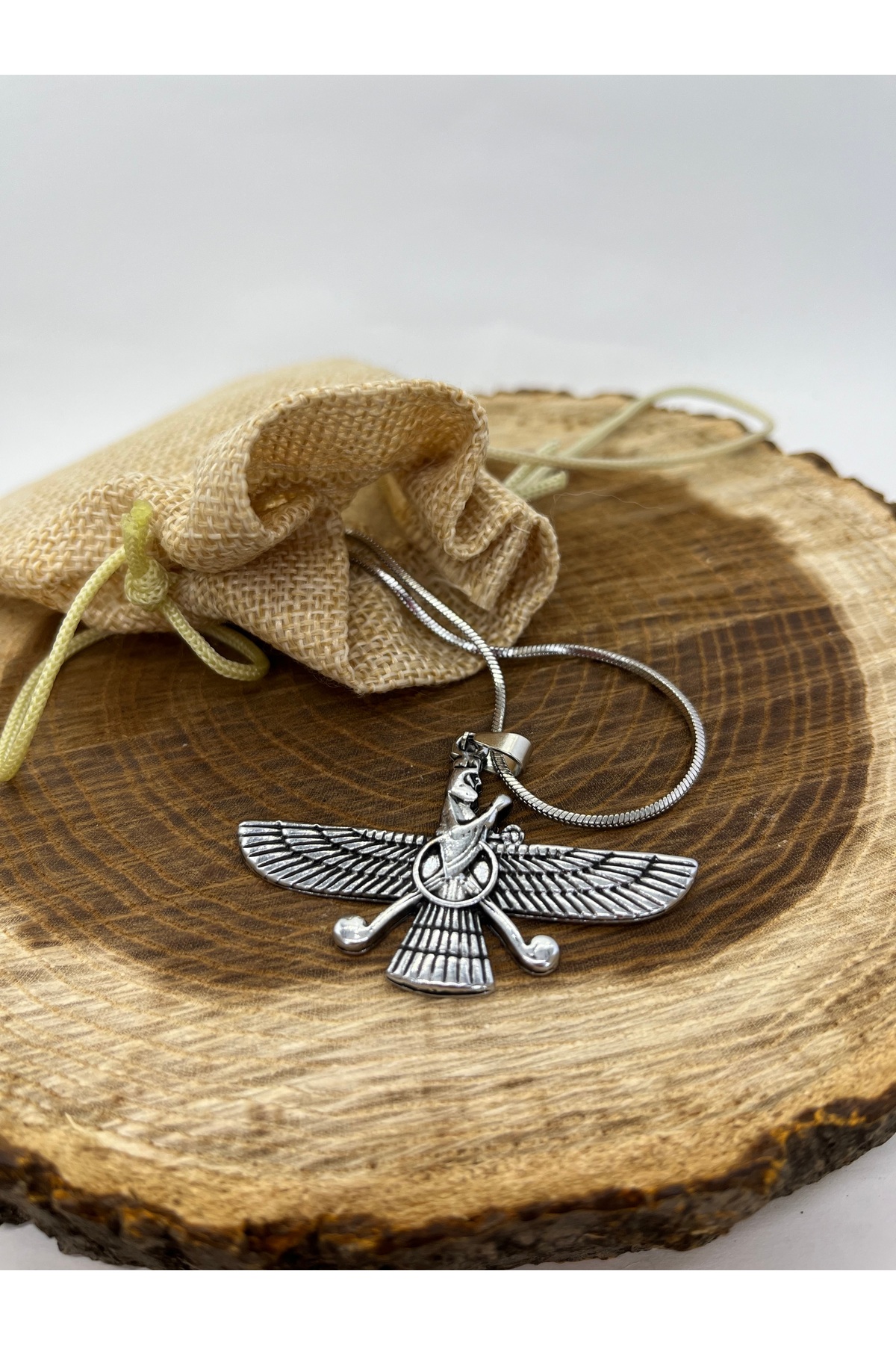 Balzamin Paslanmaz Çelik Madalyon Ahura Mazda Gümüş Rengi Parlak Kararmaz Çelik Kolye Unisex