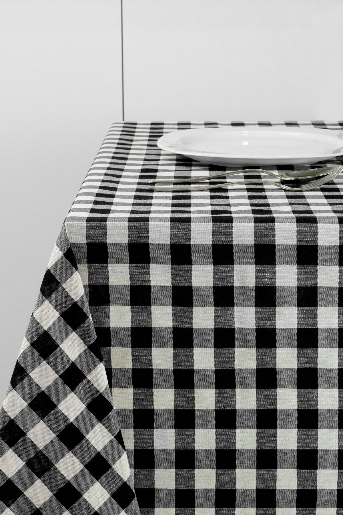 Soft Kare-Black Large Plaid Checked Picnic Mat with Size Options 2