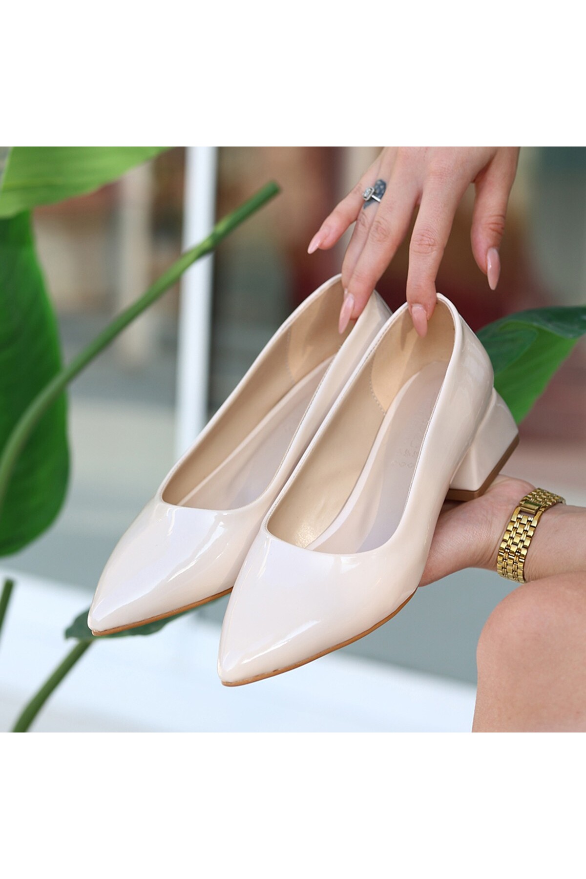 Tinda Bej Rugan Topuklu Ayakkabı