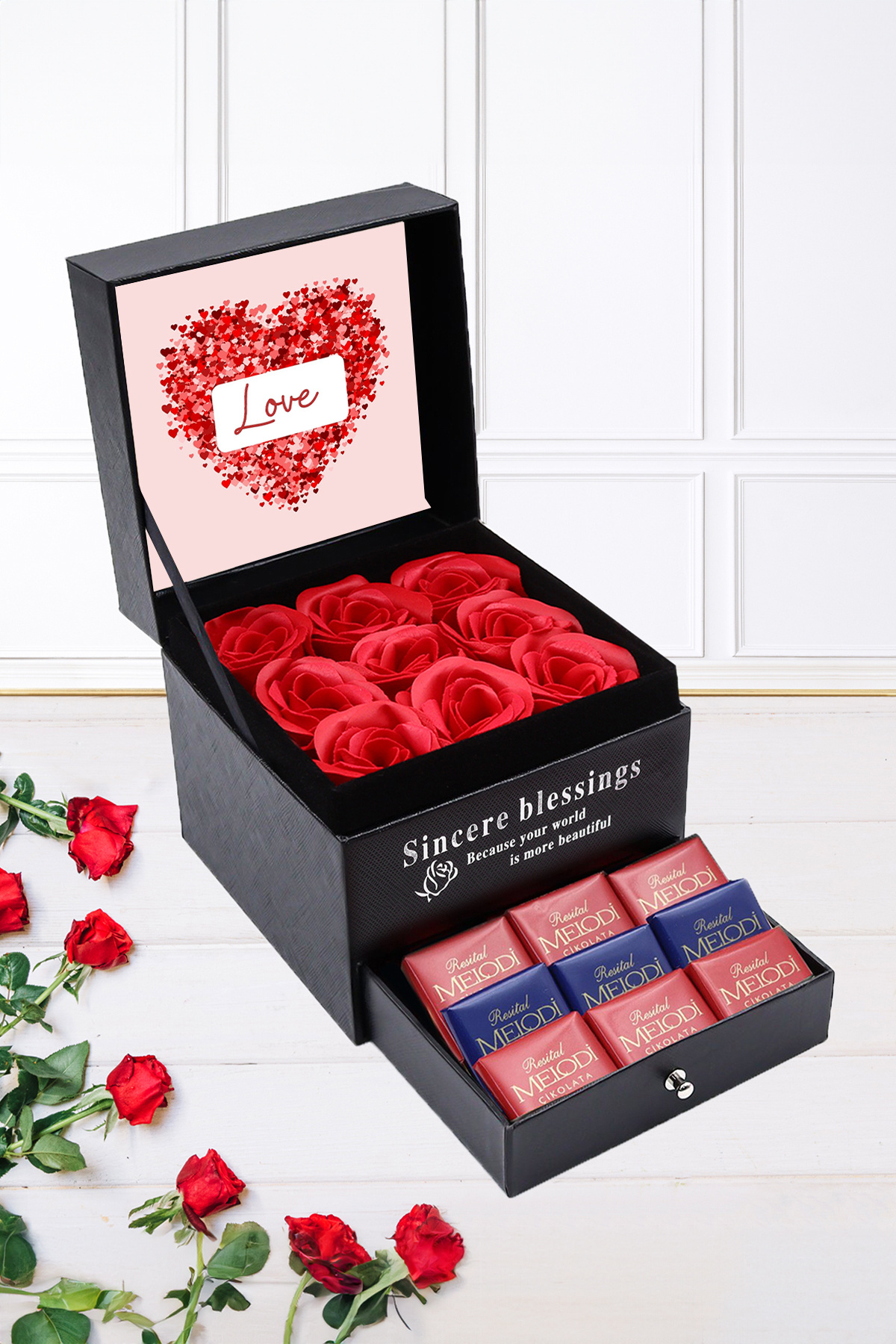 Trendmiya Love Tasarımlı Çekmeceli Gül Kutusu & 9'lu Melodi