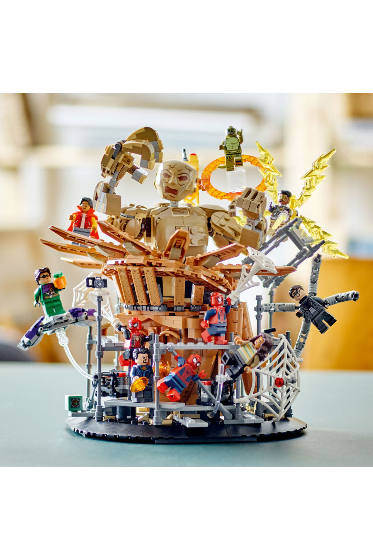 مرد عنکبوتی مارول در برابر مرد شنی: نبرد نهایی ۷۶۲۸۰