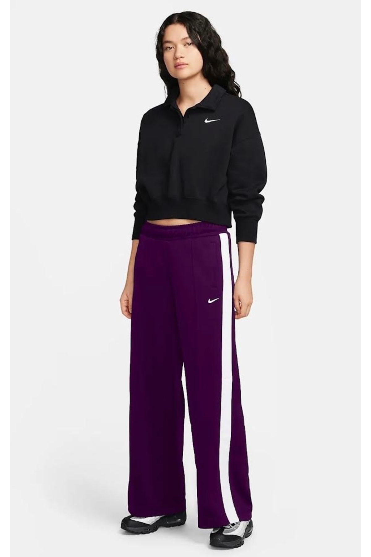 Colorful nike hot sale sweatsuit