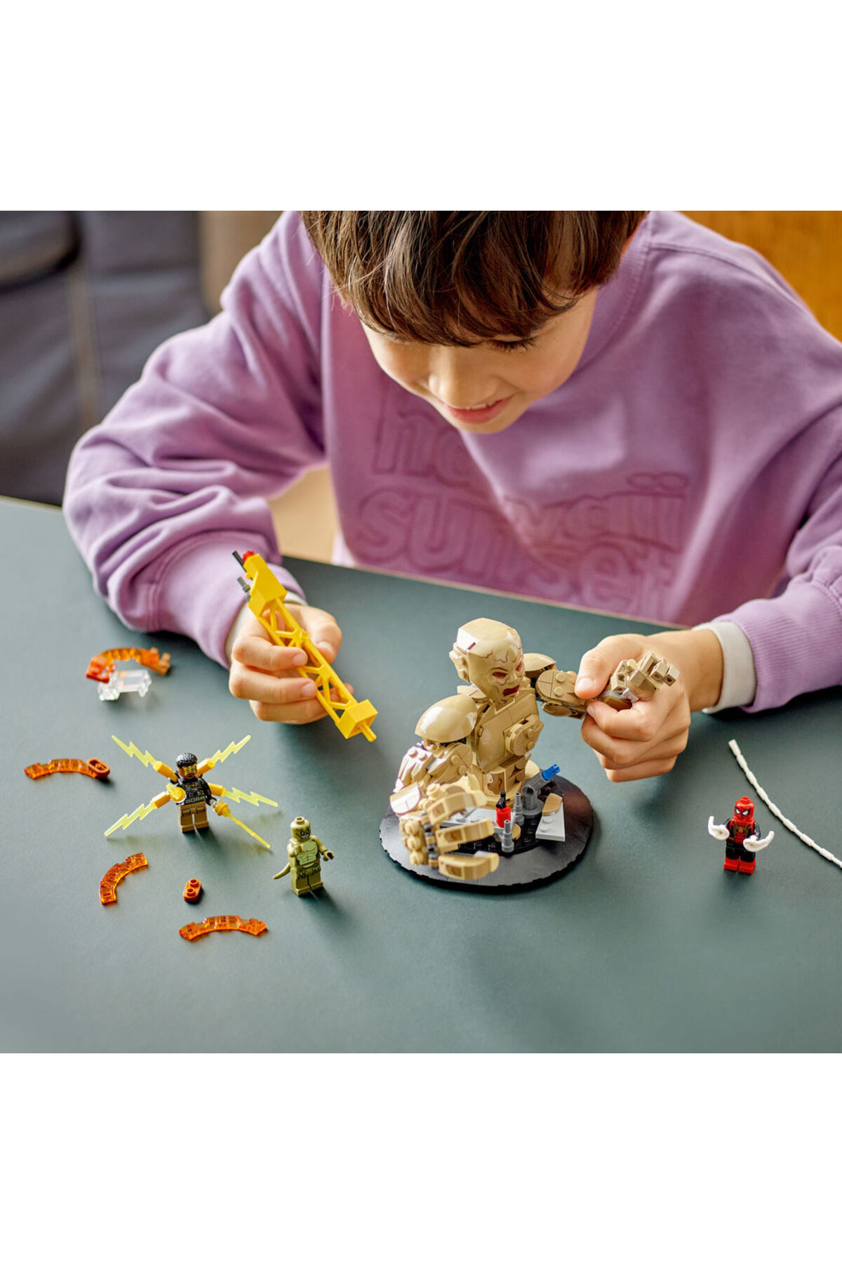 مرد عنکبوتی مارول در برابر مرد شنی: نبرد نهایی ۷۶۲۸۰