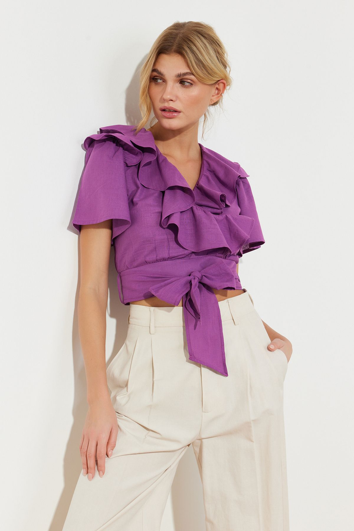 Trendyol Collection-Lila fodros és nyakkendős részletes szőtt blúz TWOSS20BZ0351 3