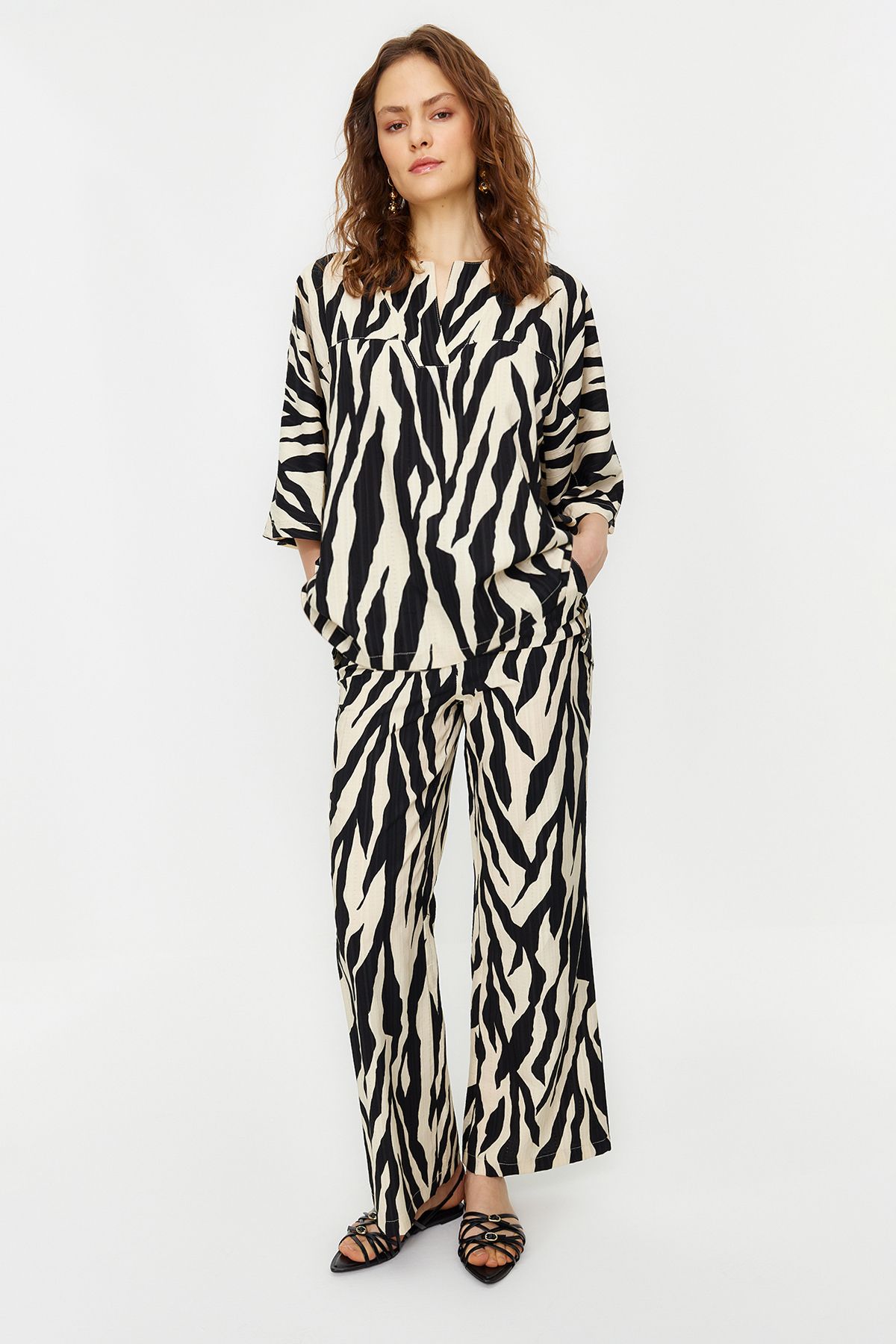 Trendyol Modest-Mink Three Quarter Sleeve Zebra Patterned Tunic Trousers Woven Bottom Top Set TCTSS24US00020 5