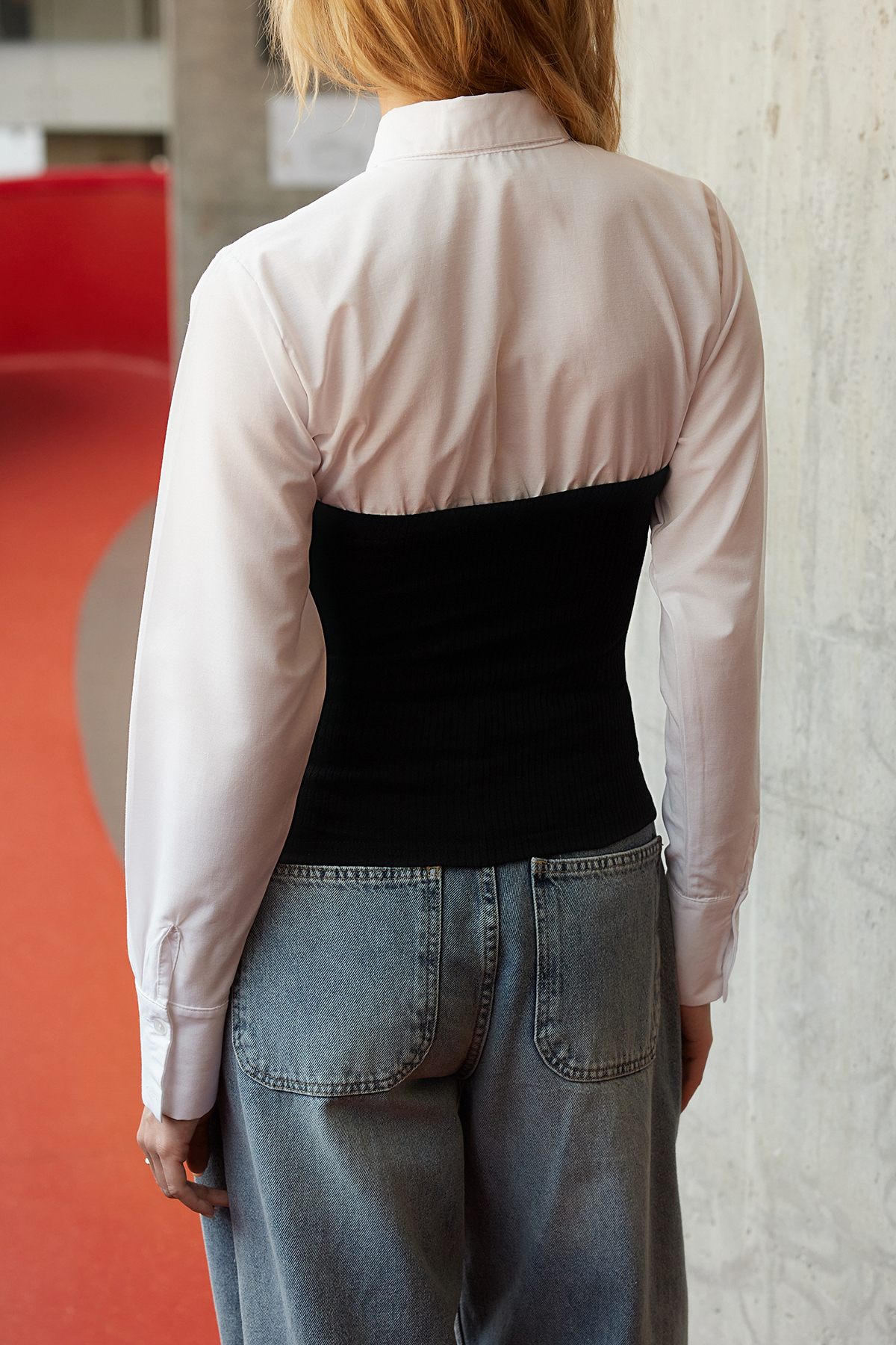 Trendyolmilla  Siyah Korse Detaylı Dokuma Gömlek TEDAW24GO00002 - Görsel 3