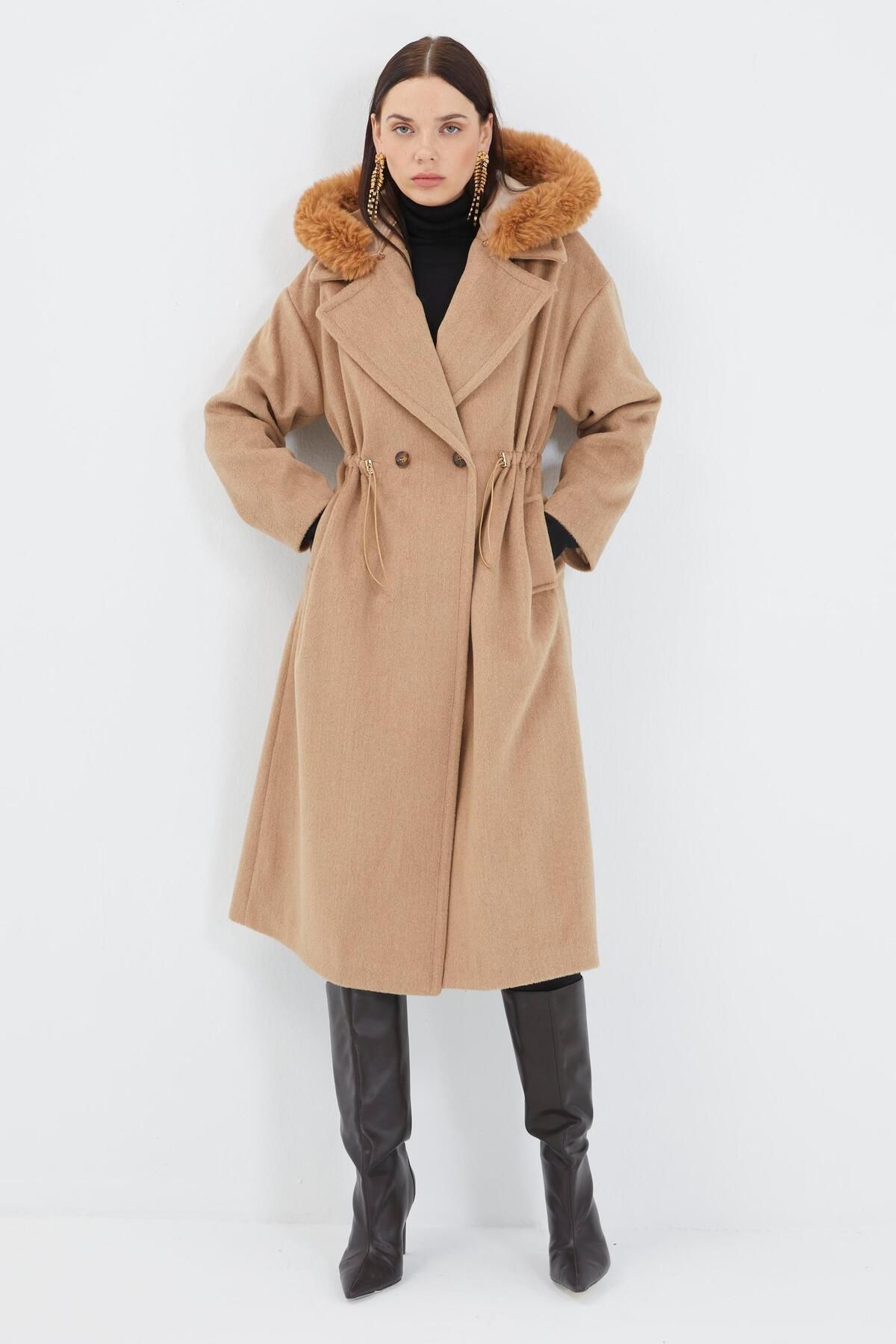 Camel coat with best sale fur hood