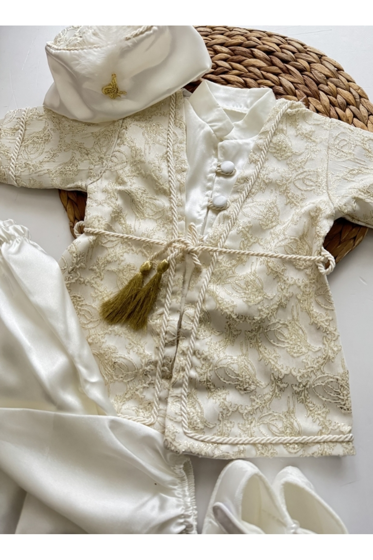 Petite Ponpon Baby 0-6 Ay Şehzade Mevlit Sünnet Takımı fotoğrafı 3 (önizleme)