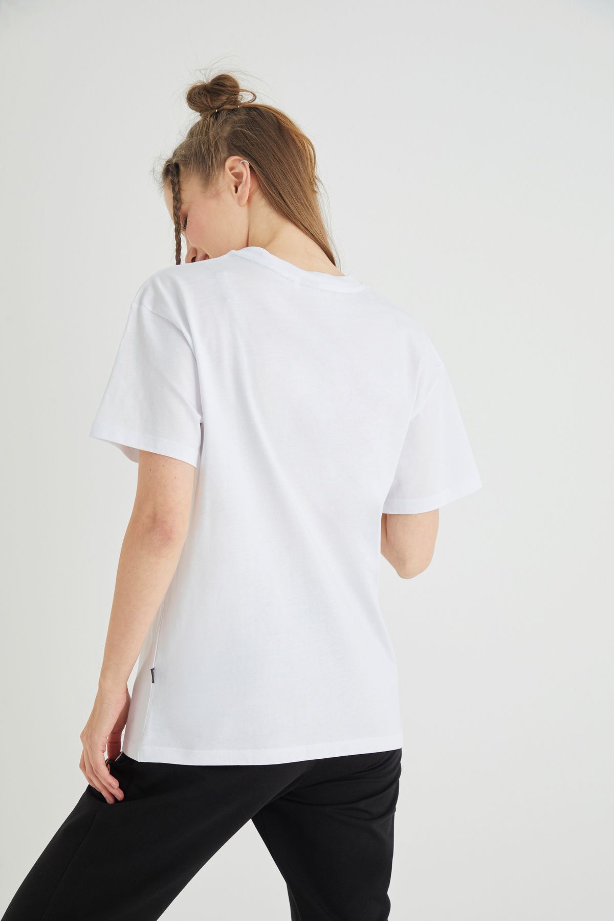 Hello Kitty-Licensed Printed Basic White T-shirt Relaxed Fit Crew Neck 100% Cotton Roz-32 5