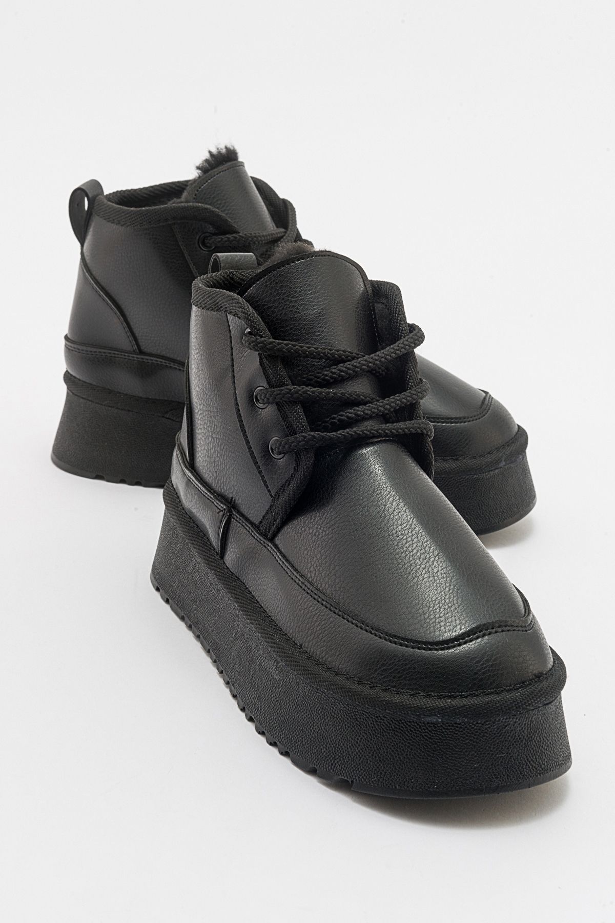 چکمه و بوتی سیاه زنانه OVELA پوست ضخیم BASCK BETERS BOOTS ورزشی luvishoes
