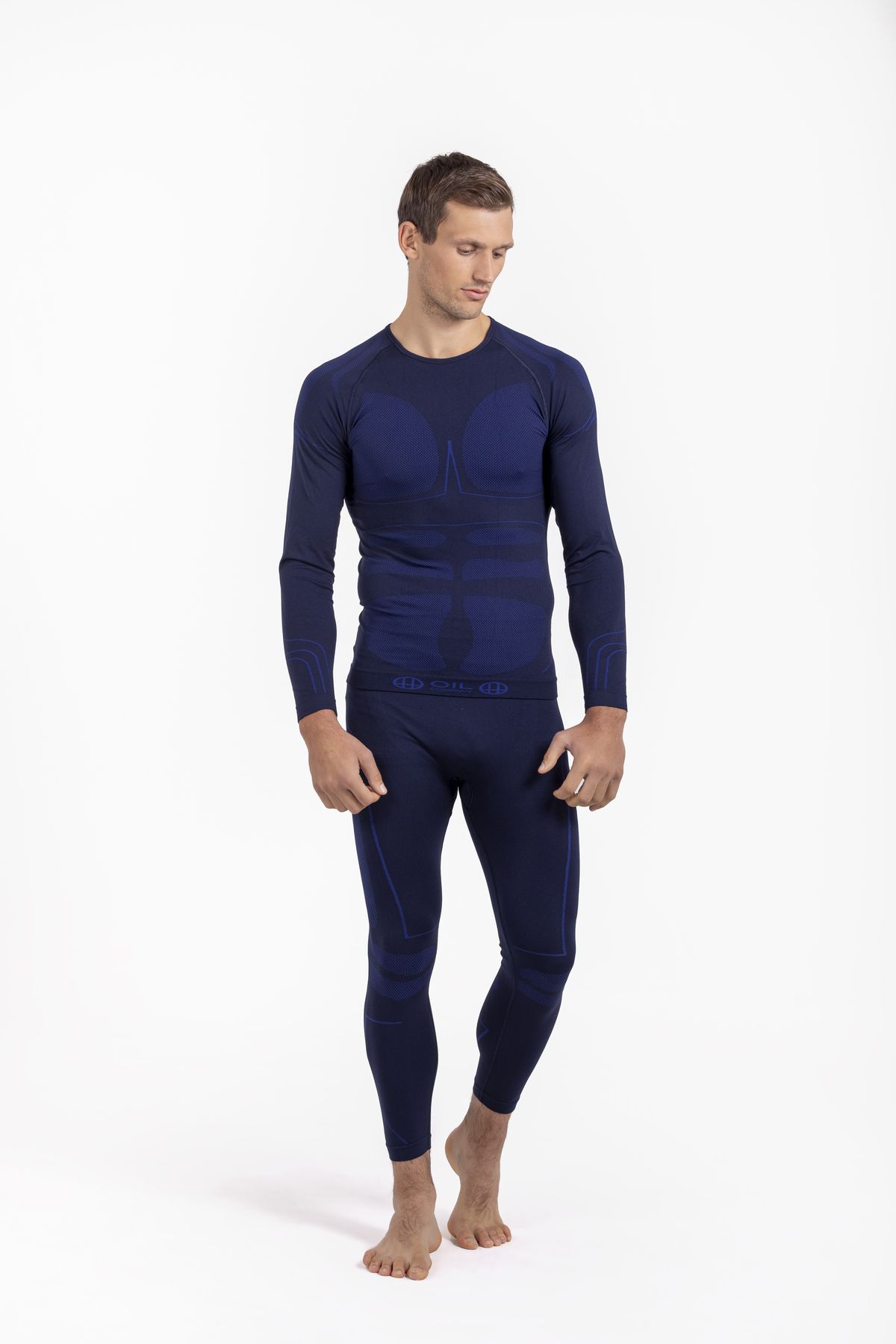 Outdoor outlet thermal clothing