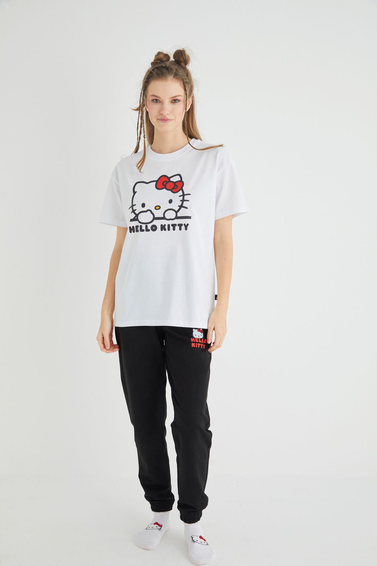 Hello Kitty-Licensed Printed Basic White T-shirt Relaxed Fit Crew Neck 100% Cotton Roz-32 6