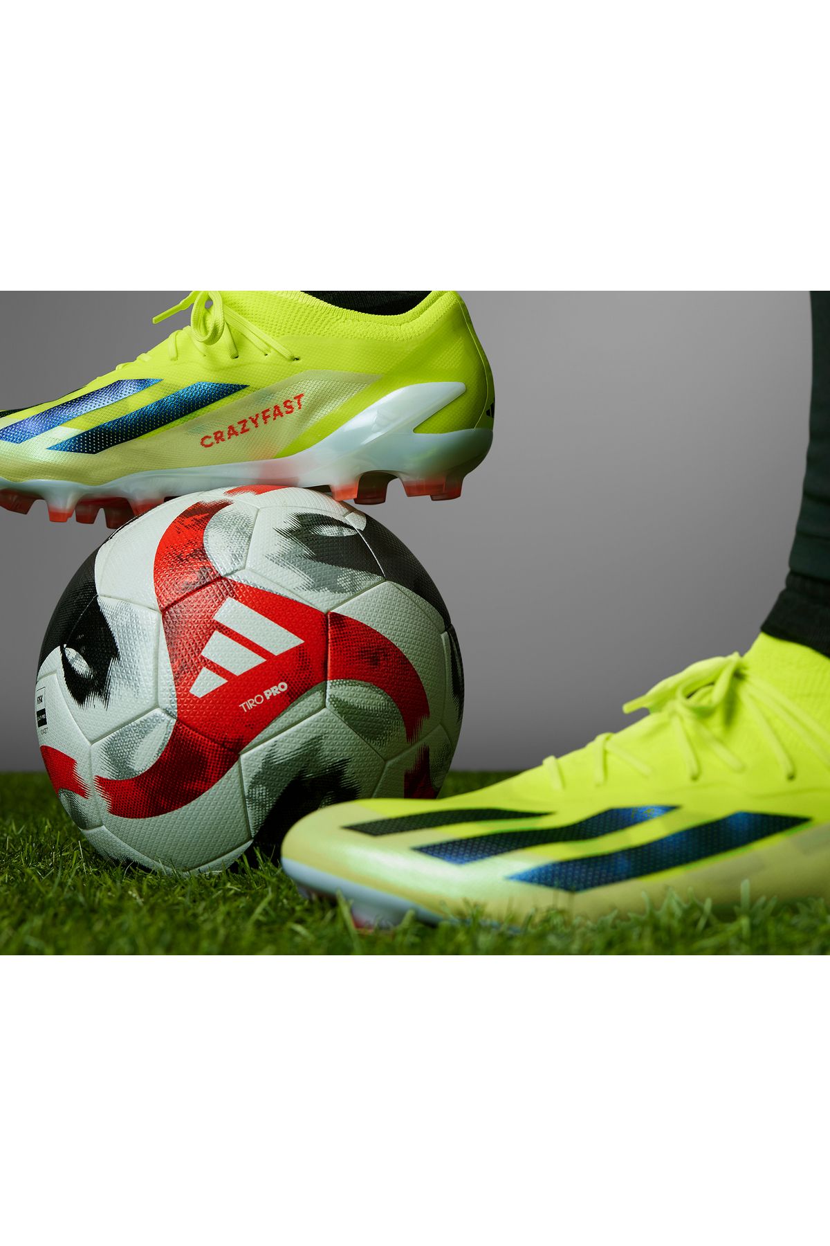 کفش فوتبال مردانه چمنی مردانه X Crazyfast Fg Elite کفش فوتبال حرفه ای adidas
