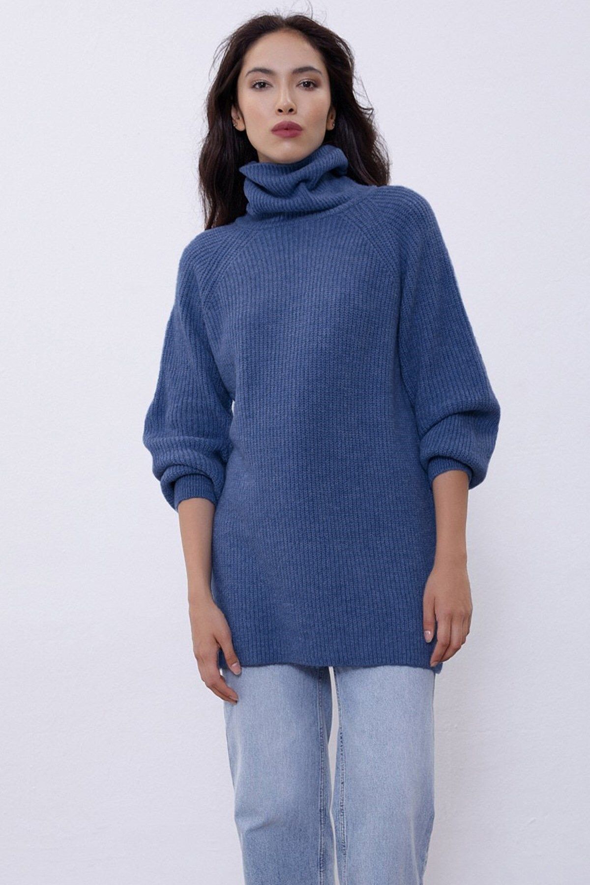 Dark blue top turtleneck