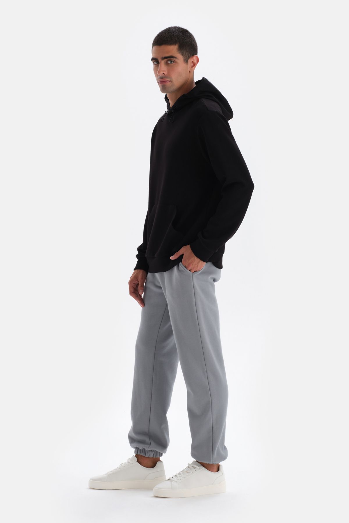 complete the look image