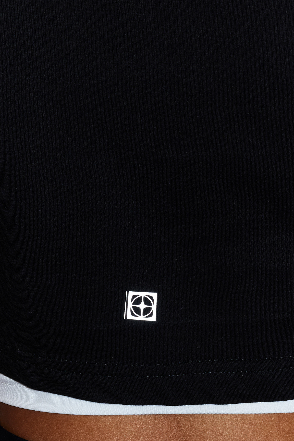 Trendyolmilla  Siyah Beyaz 2 Katmanlı Reflektör Baskılı Crop Örme Spor T-Shirt THMSS24TS00001 - Görsel 5