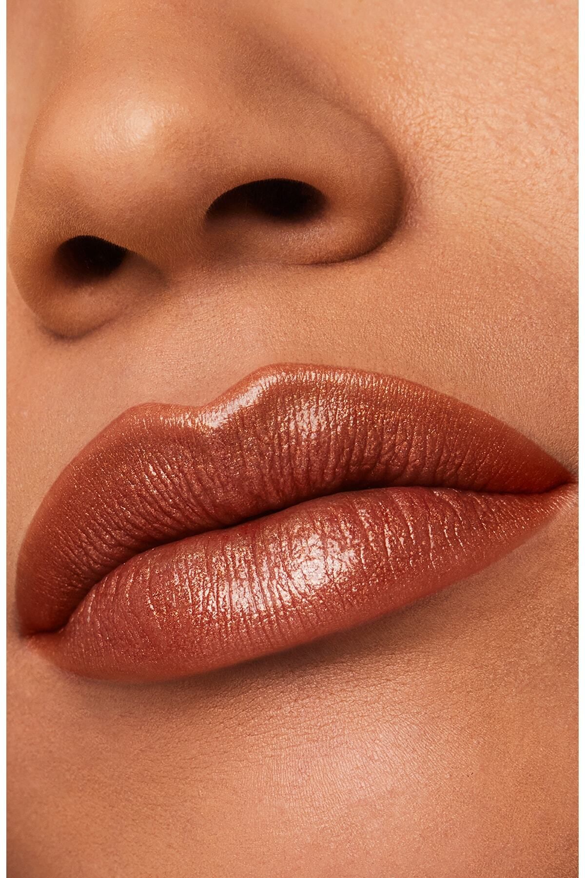رژ لب Hi-Lustre شیمرینگ فینیش - رژ لب Hi-Lustre رنگ خالص - 3.5 گرم - رنگ: 111 Tiger Eye Estee Lauder