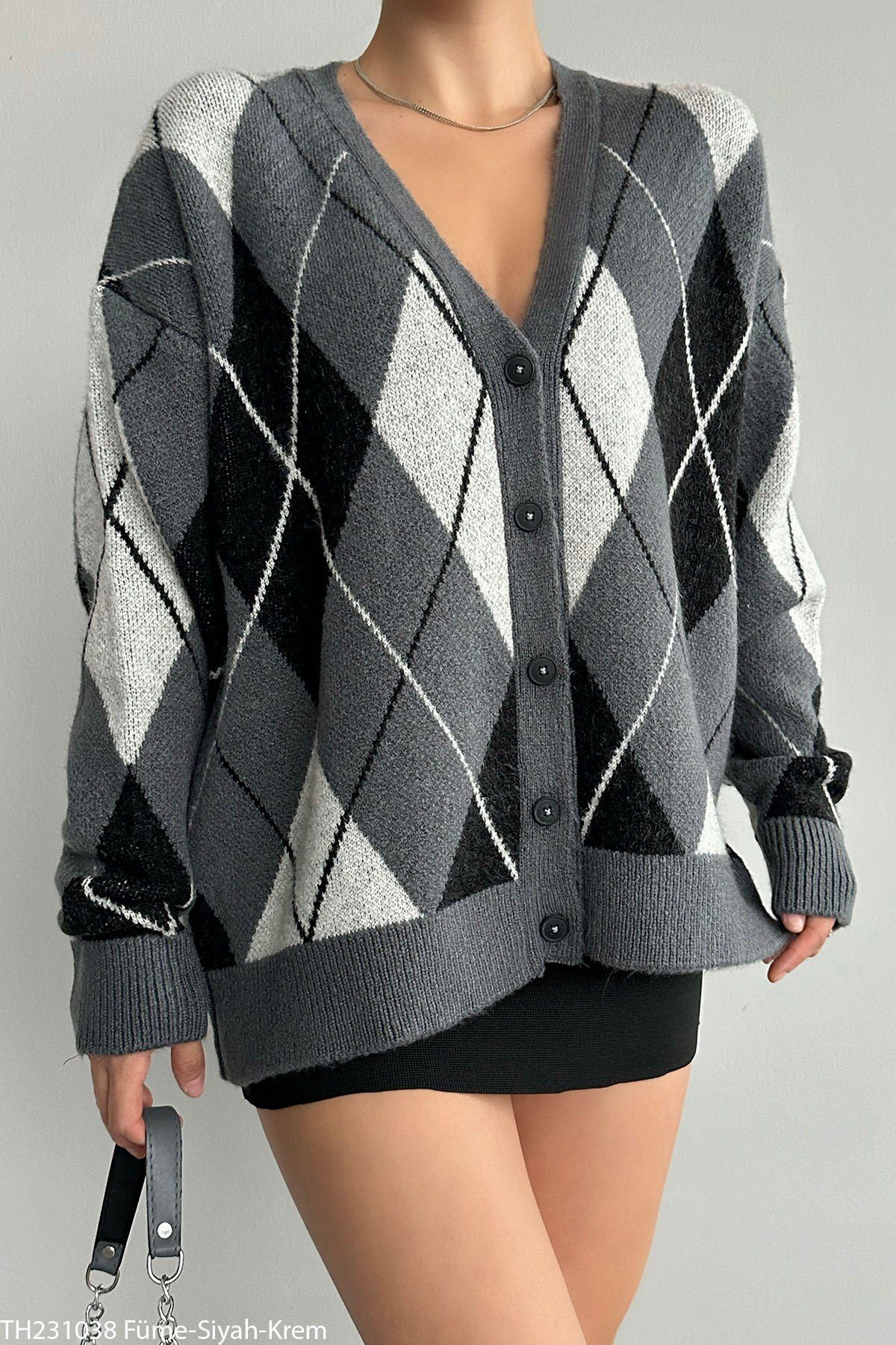 Women's grey and ecru Argyle knit cardigan