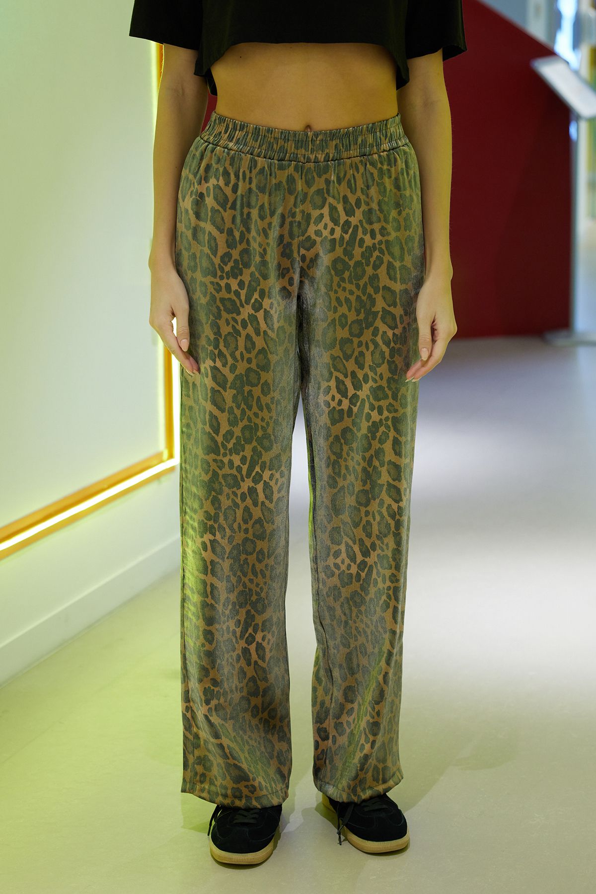 complete the look image