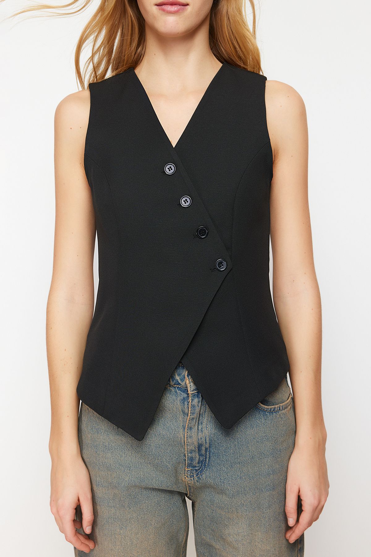 Trendyol Collection-Asymmetrische, geknöpfte, schwarze Webweste - TWOSS24YE00007 6