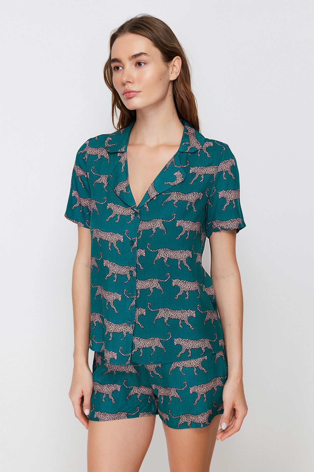 Trendyol Collection-Smaragdgrünes Shorts-Pyjama-Set mit Viskose-Print – THMSS21PT0473 3