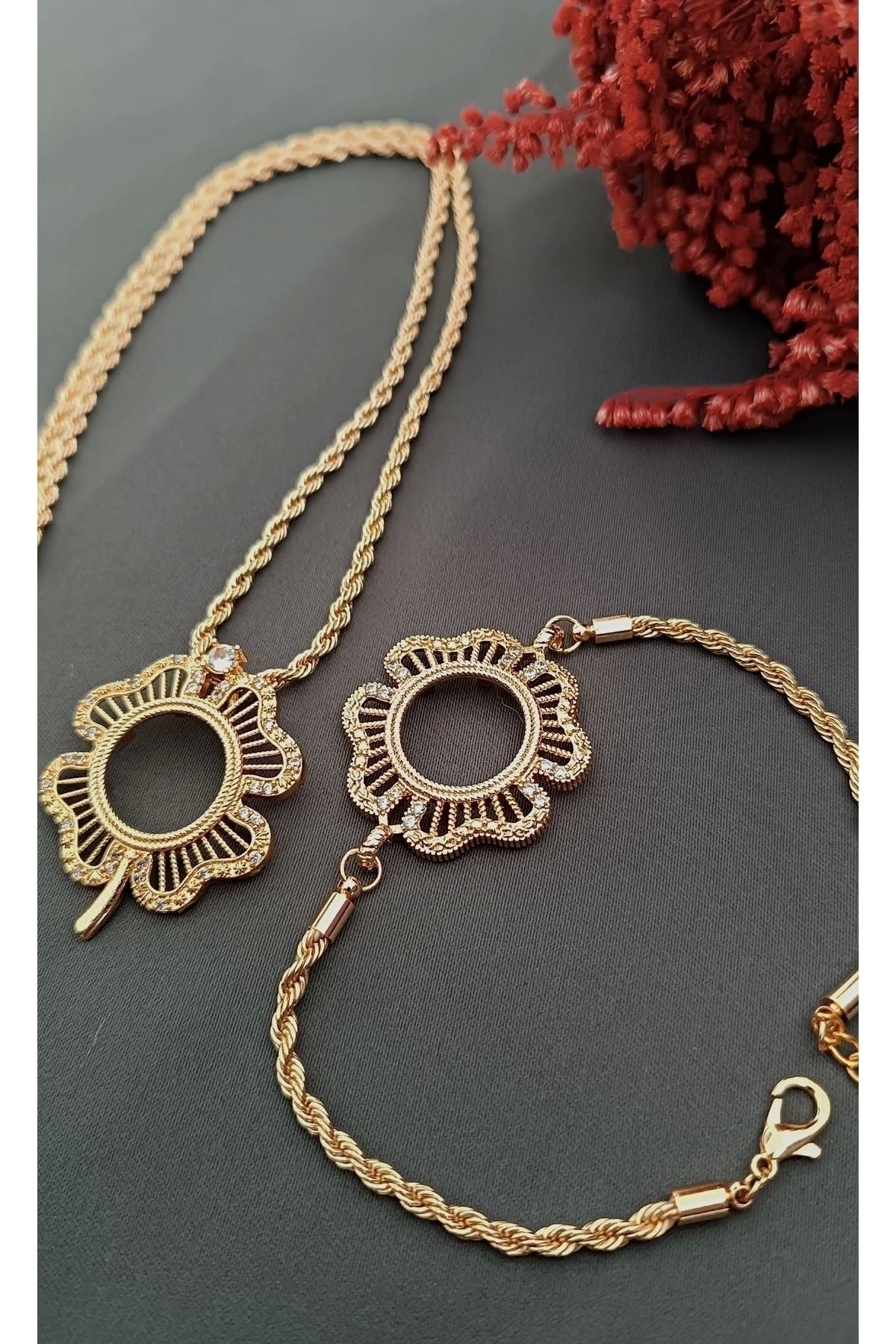 Quarter necklace deals