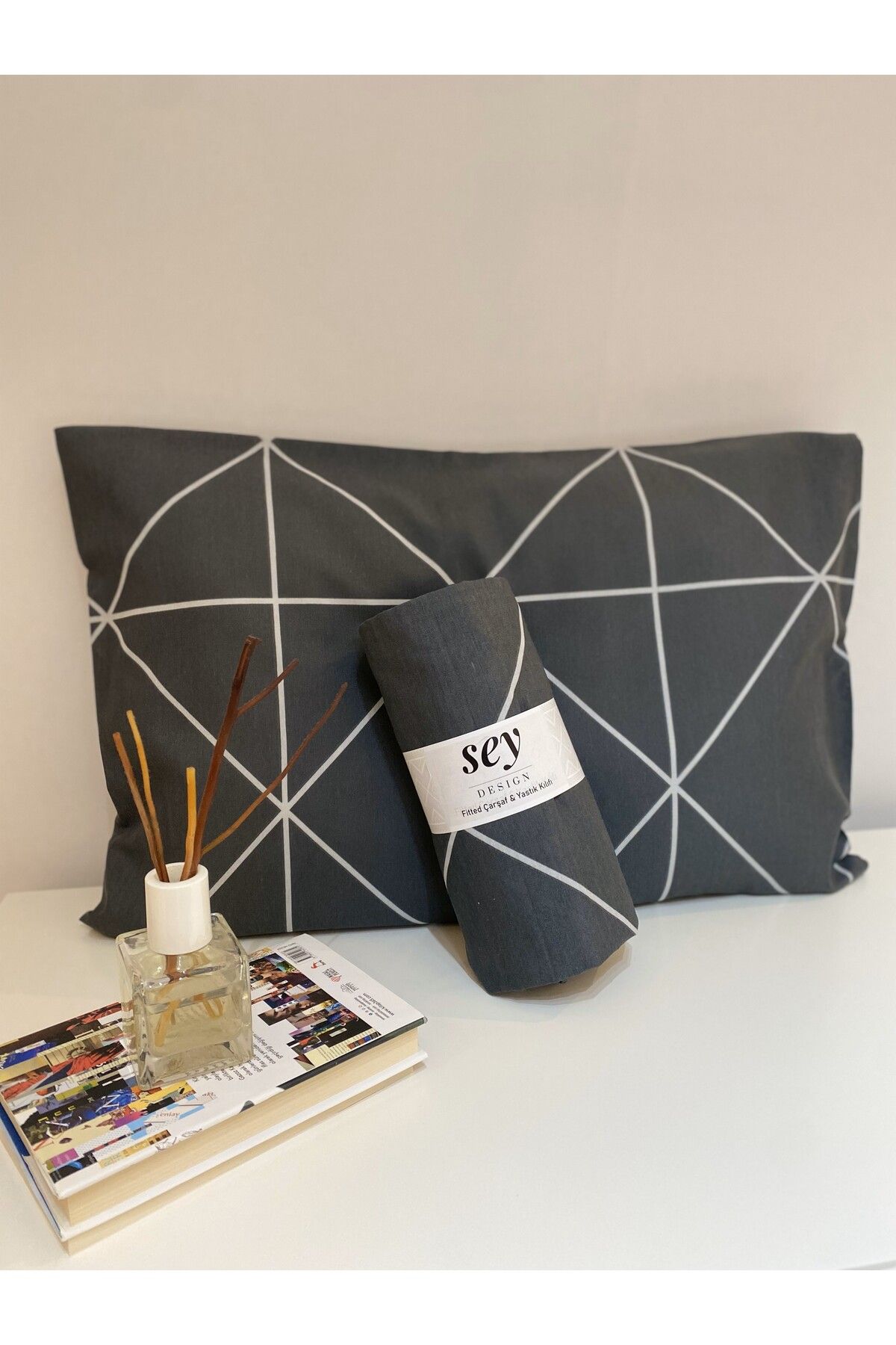 Sey Design-Geometric Pattern Smoked Baklava Oversize Elastic Sheet Set 1
