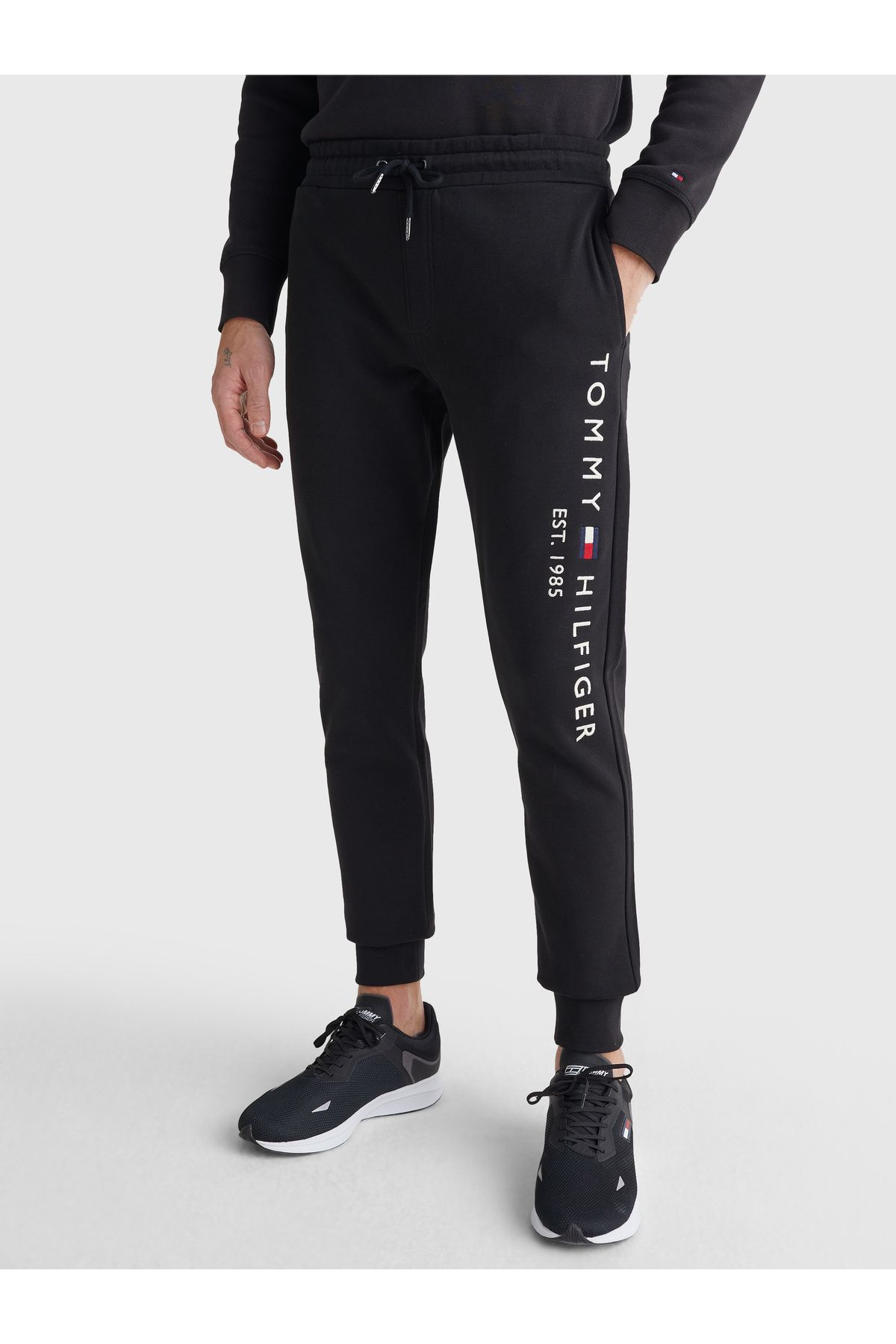 Tommy hilfiger cheap full tracksuit mens