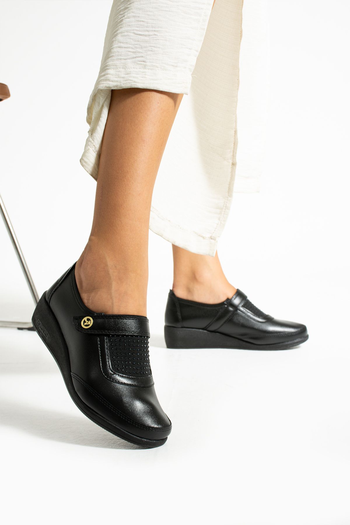 Moth3r shoes top