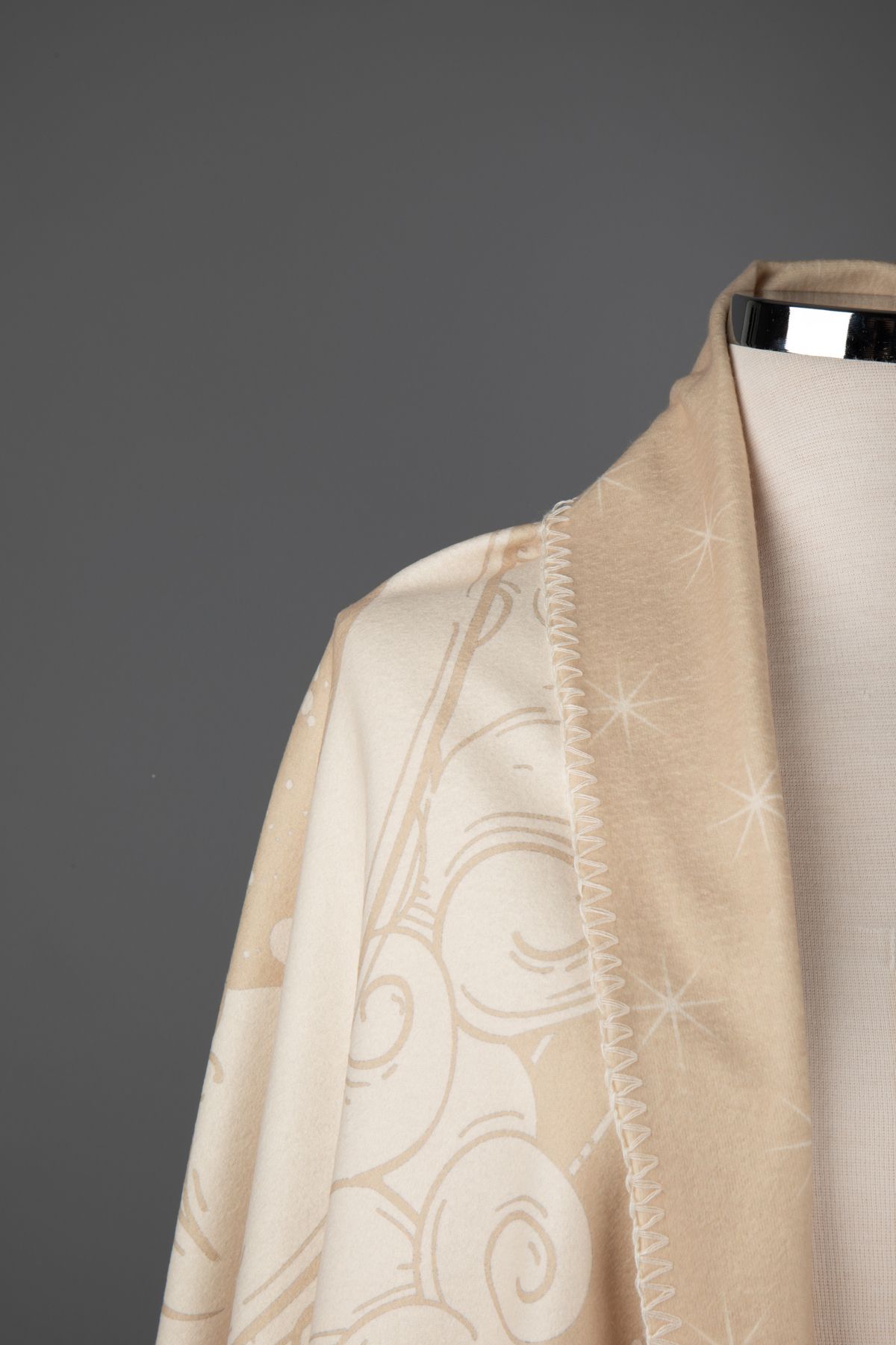 Saless-Double Sided Patterned Shoulder Shawl - Beige 4
