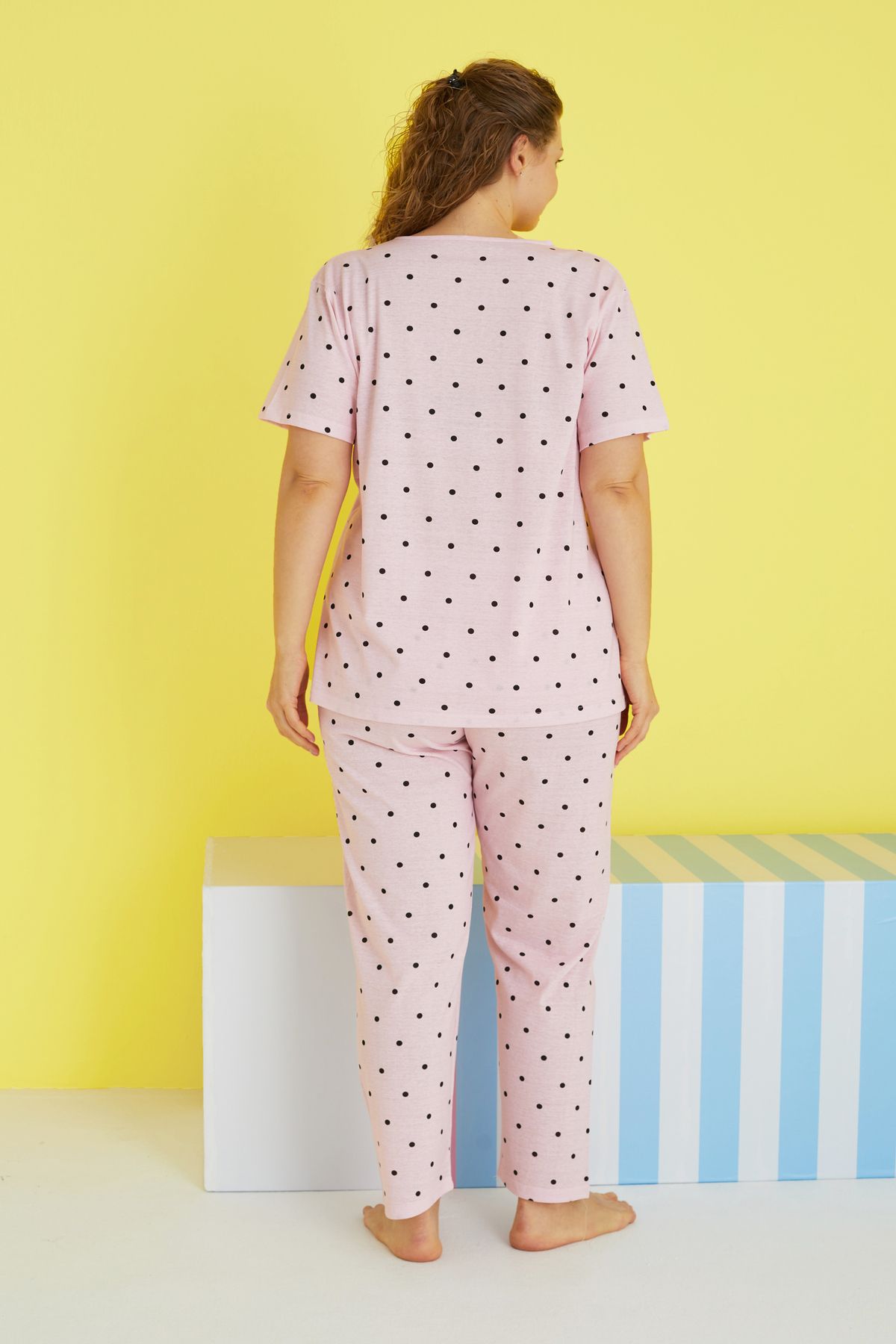 Siyah İnci-Plus Size Curve Pajama Set - Pink, Black, Point Pattern, Oversize, Short Sleeve 3