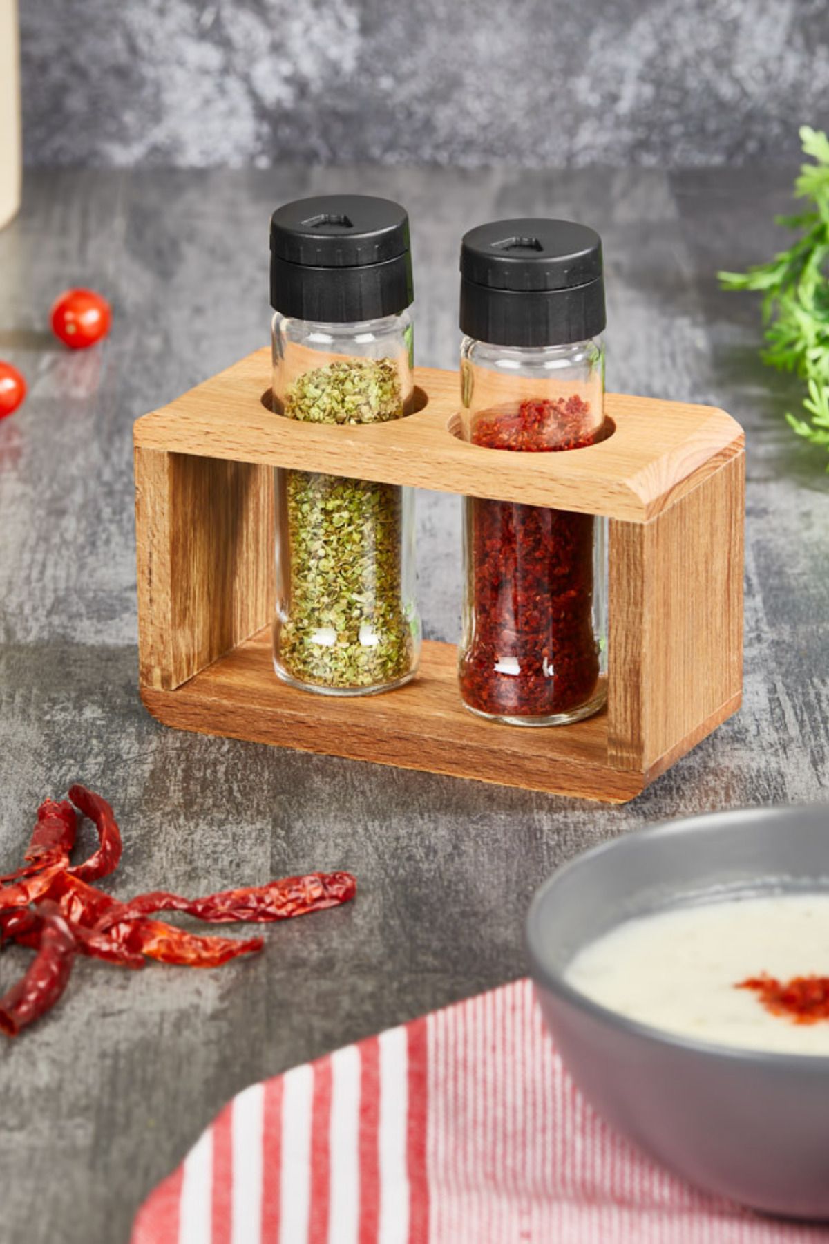 Glass spice shaker jars hotsell
