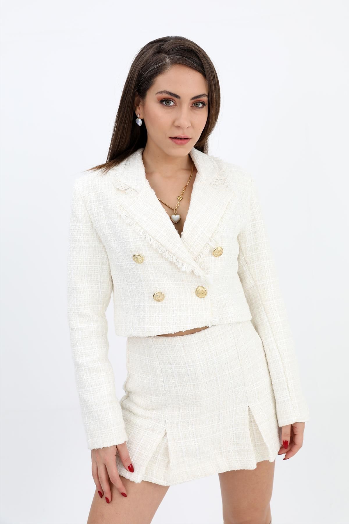 VAPUR TEKST L Tassel Detailed Double Breasted Collar Chanel Short