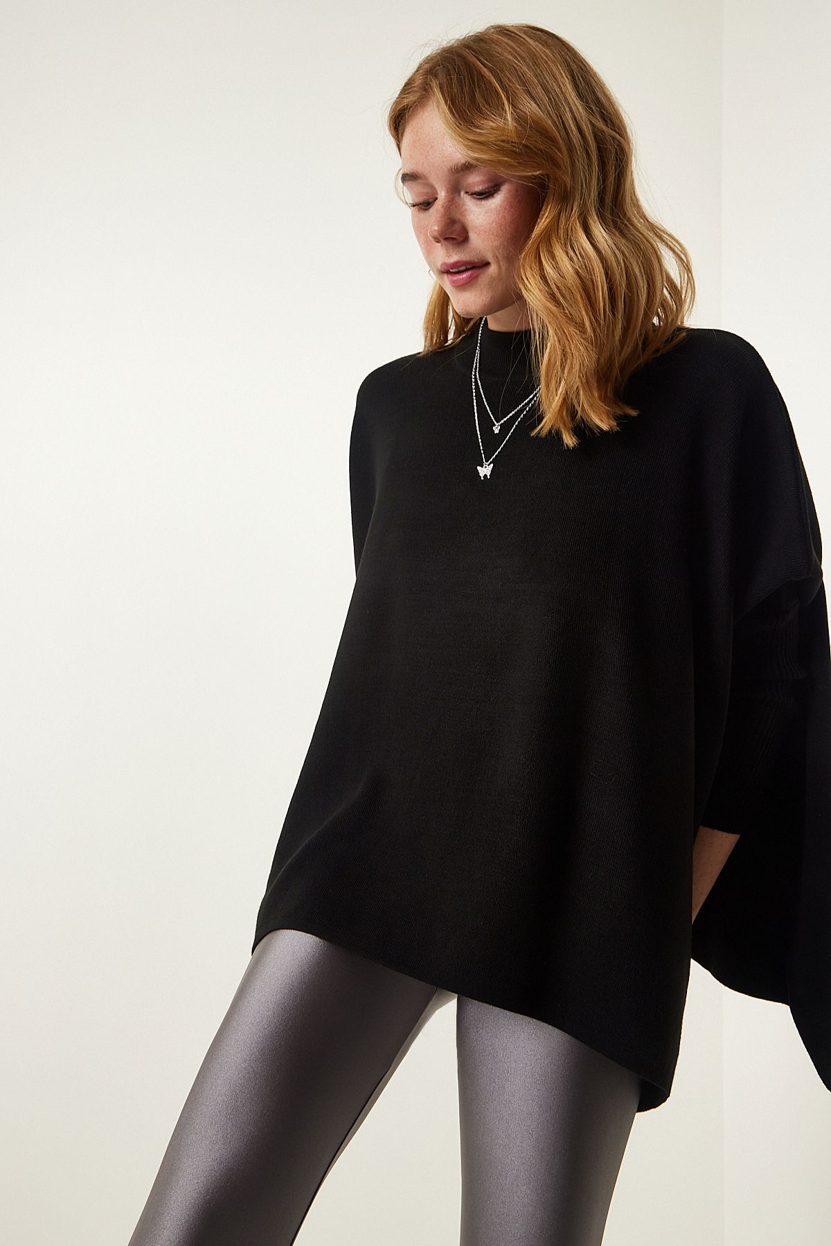 Happiness İstanbul-Schwarzer Strick-Poncho-Pullover mit Stehkragen und Schlitz ZA00074 2