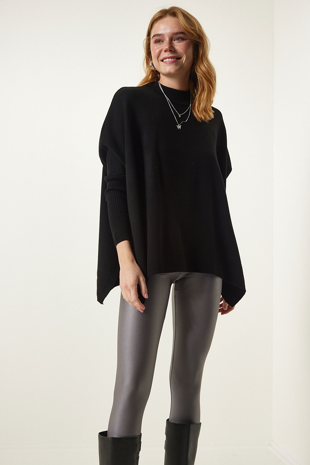 Happiness İstanbul-Schwarzer Strick-Poncho-Pullover mit Stehkragen und Schlitz ZA00074 4