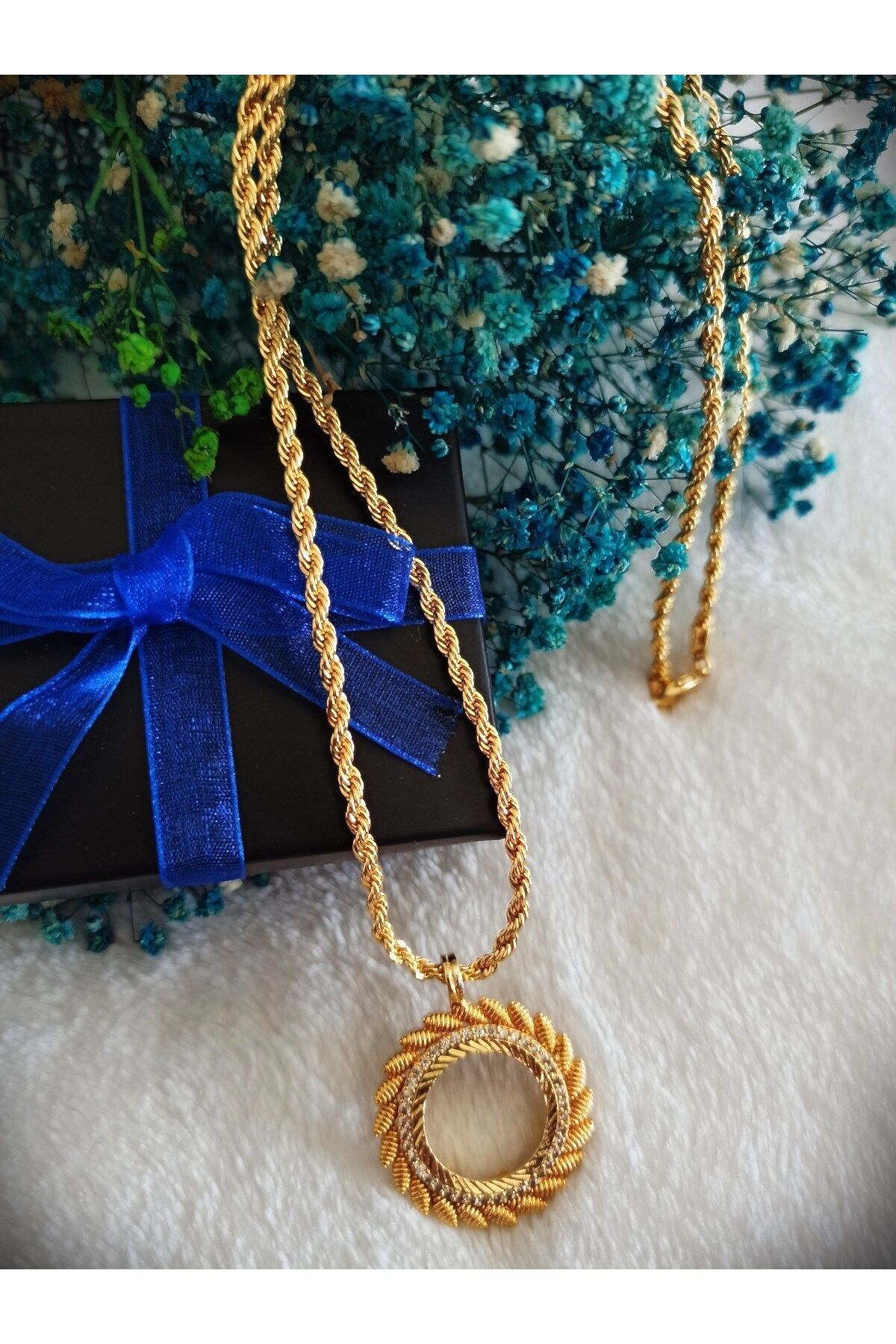 Twisted necklace deals