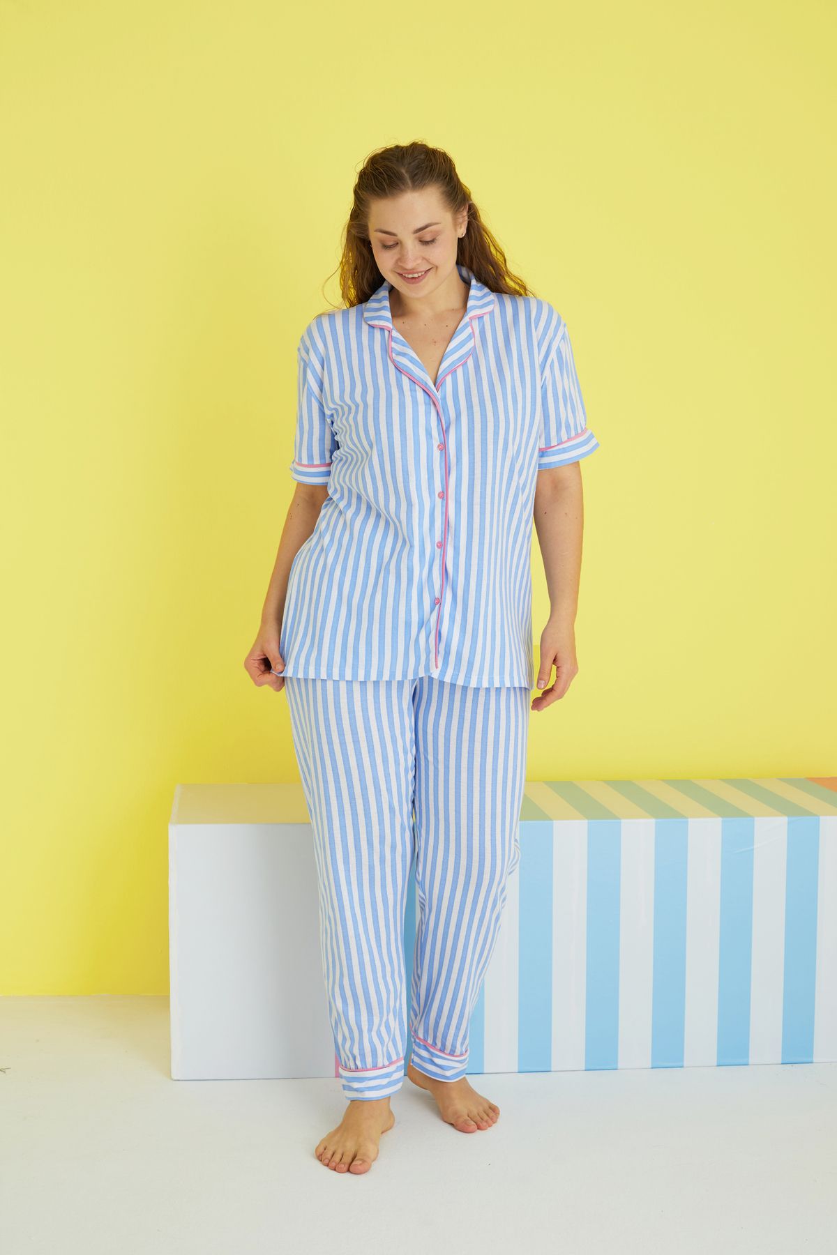 Siyah İnci-blue and white line pattern Curve Large Size Oversize Buttoned Piping Pajama Set 2