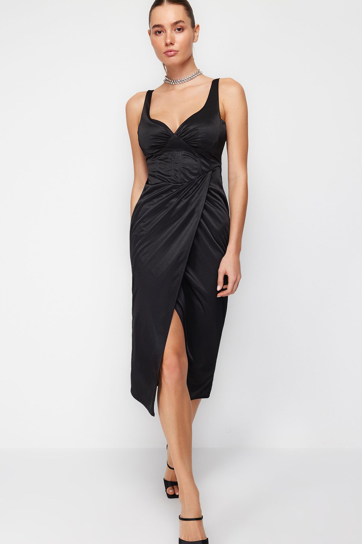 Trendyol Collection-Rochie neagră drapeată cu satin - TPRSS24EL00054 1