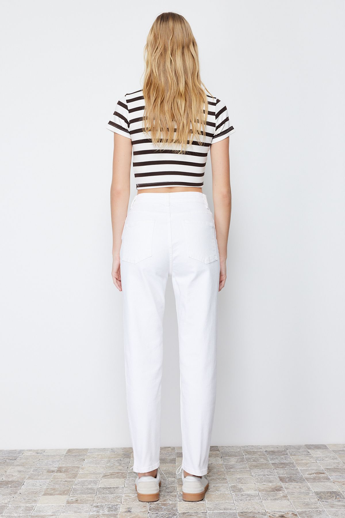 Trendyol Collection-Бели Mom Jeans с висока талия Twoss24Je00122 12