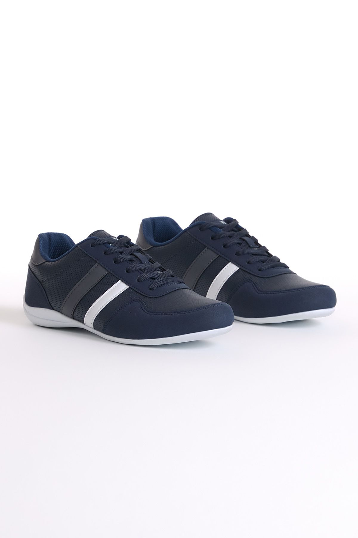 Navy blue hugo boss trainers store