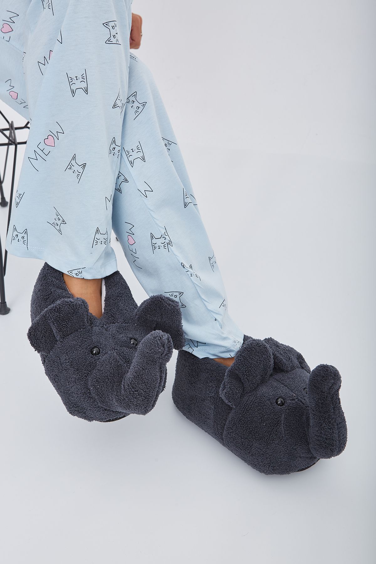 Elephant feet deals slippers