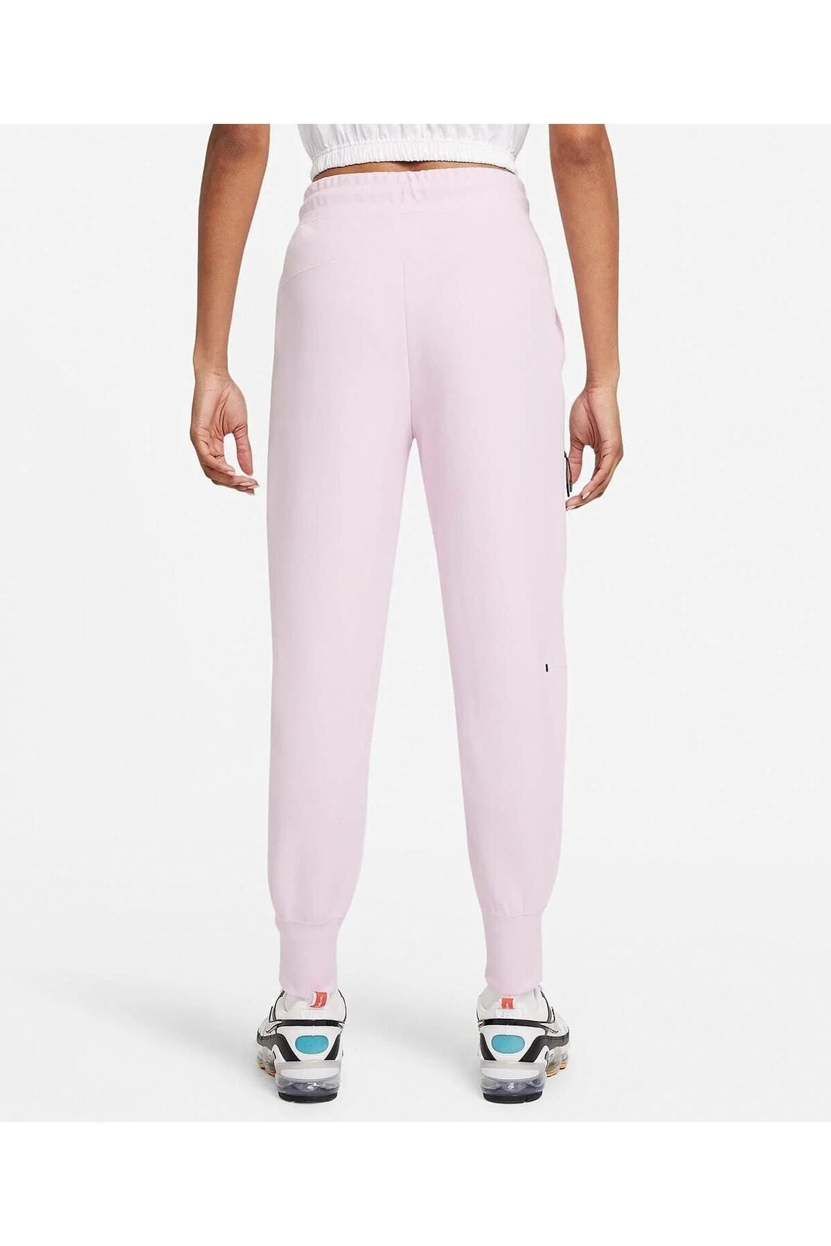Nike sportswear essential fleece pants cheap