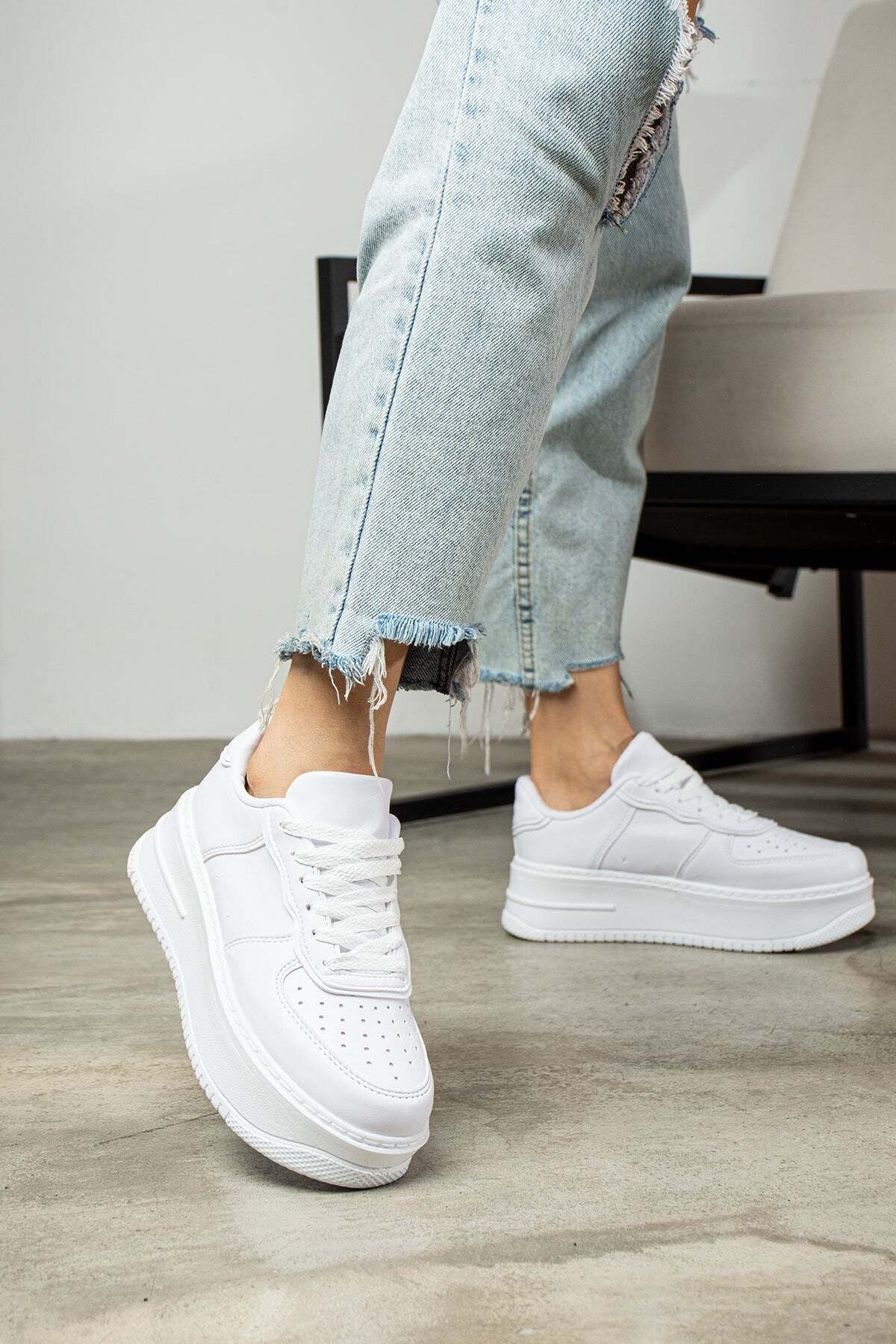 Racerr deals white sneaker