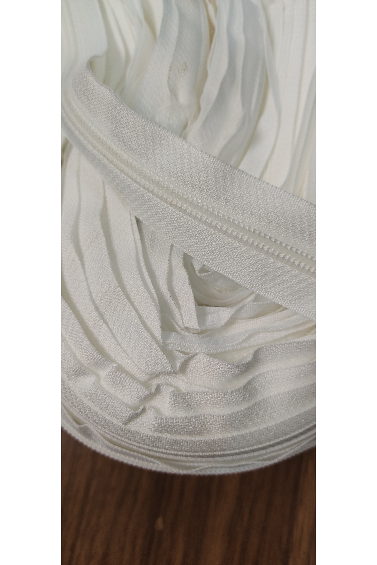 10 Metre Kalın Diş Beyaz Renk Fermuar, Tip5 Fermuar, 20 adet Nikel Özel Başlık