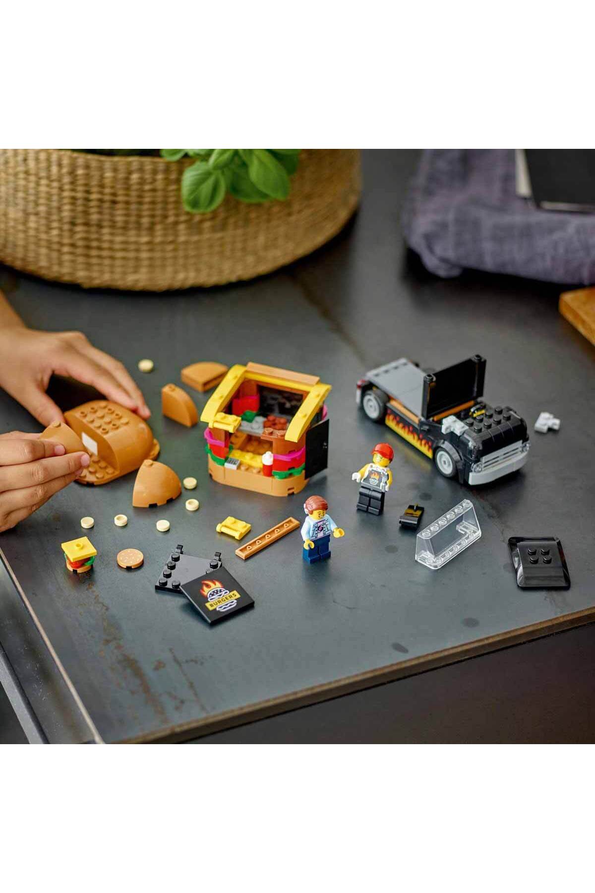 ® کامیون همبرگر شهری 60404 - مجموعه ساختنی اسباب‌بازی خلاقانه برای سنین ۵ سال و بالاتر (۱۹۴ قطعه)