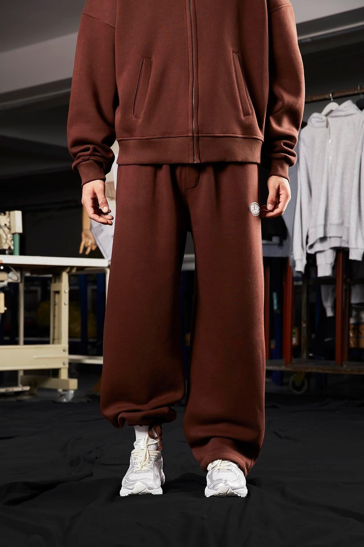 Baggy Tracksuit 