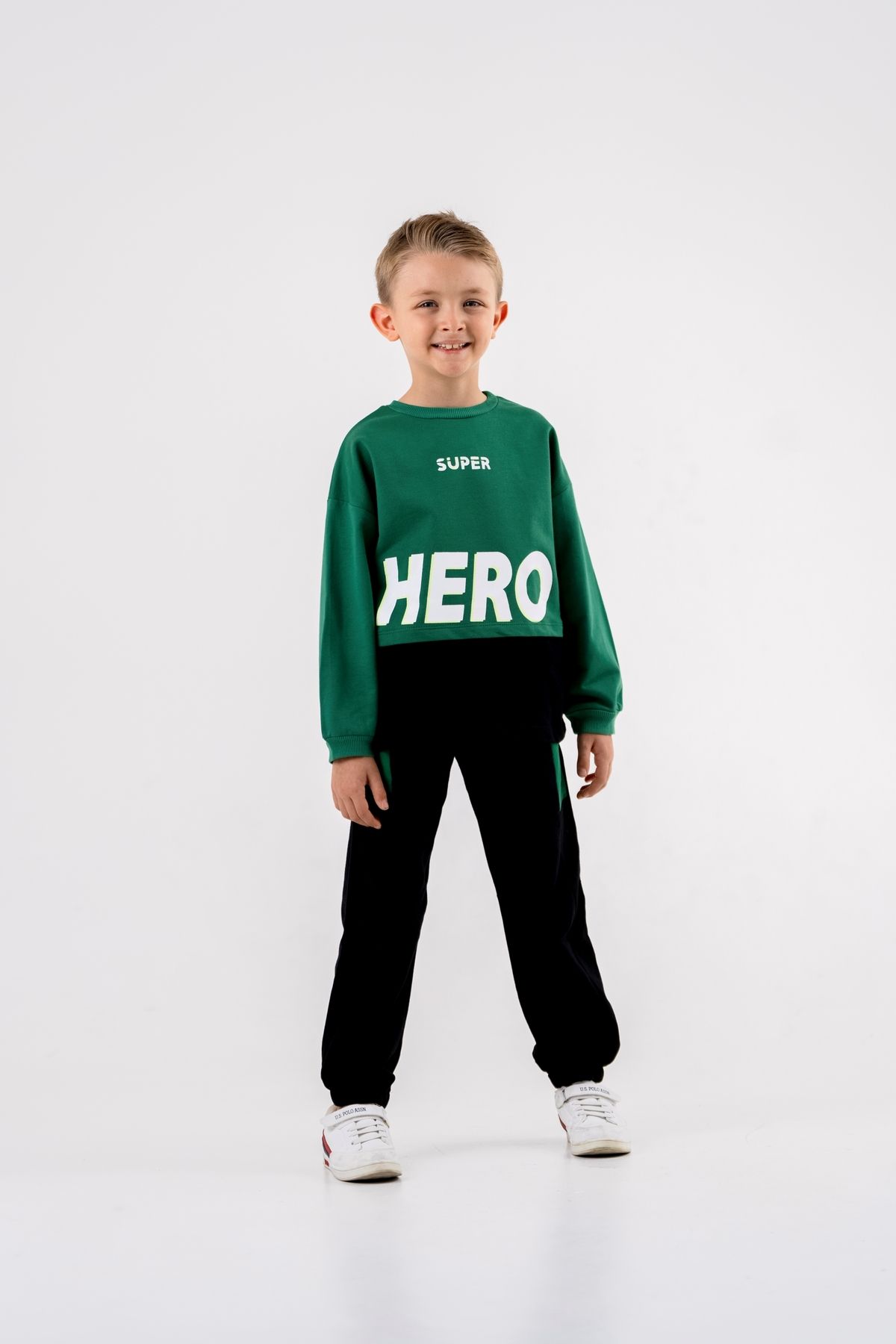Harika KIDS-Set de trening de bază tricotat cu imprimeu Hero pentru băieți 3