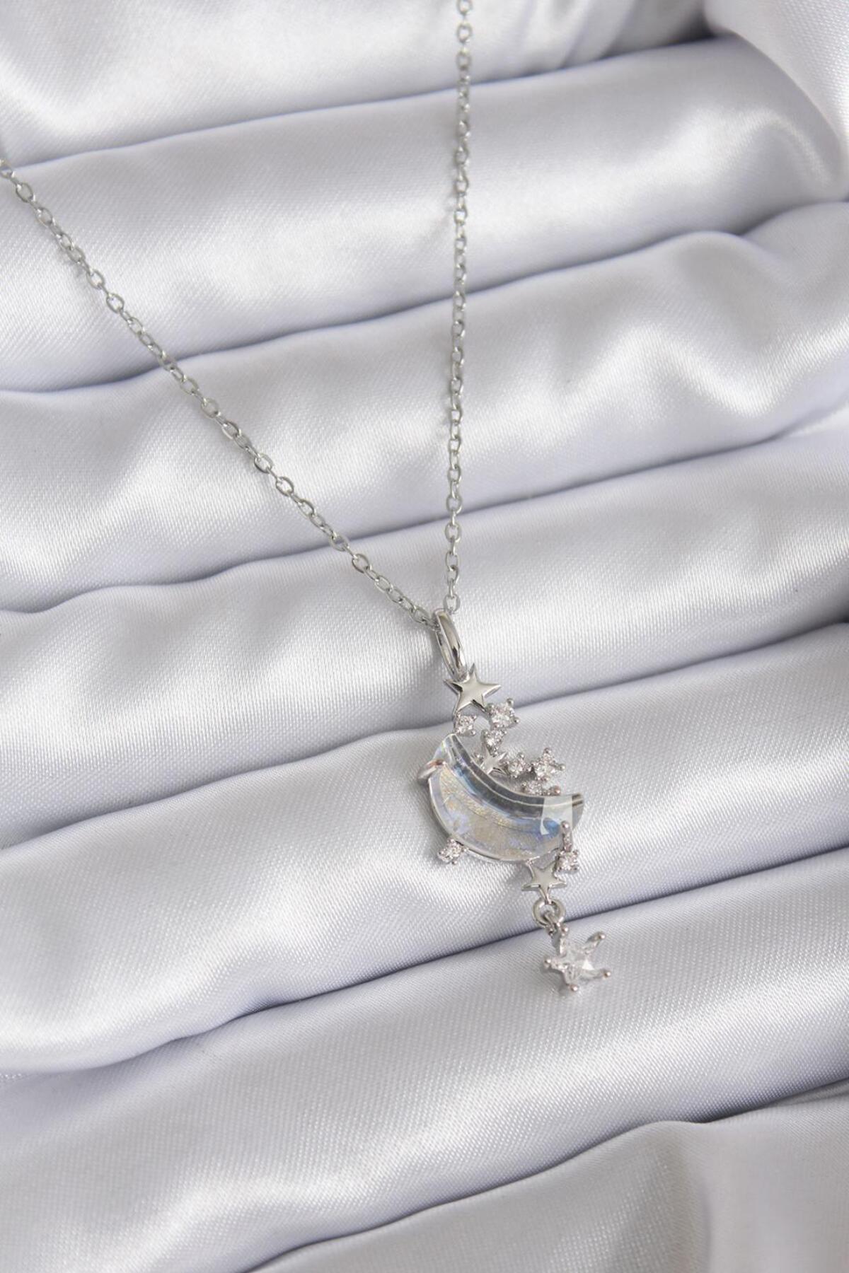 Gümüş Renk Zirkon Taşlı Ay Model Sallantı Yıldız Detay Kadın Kolye