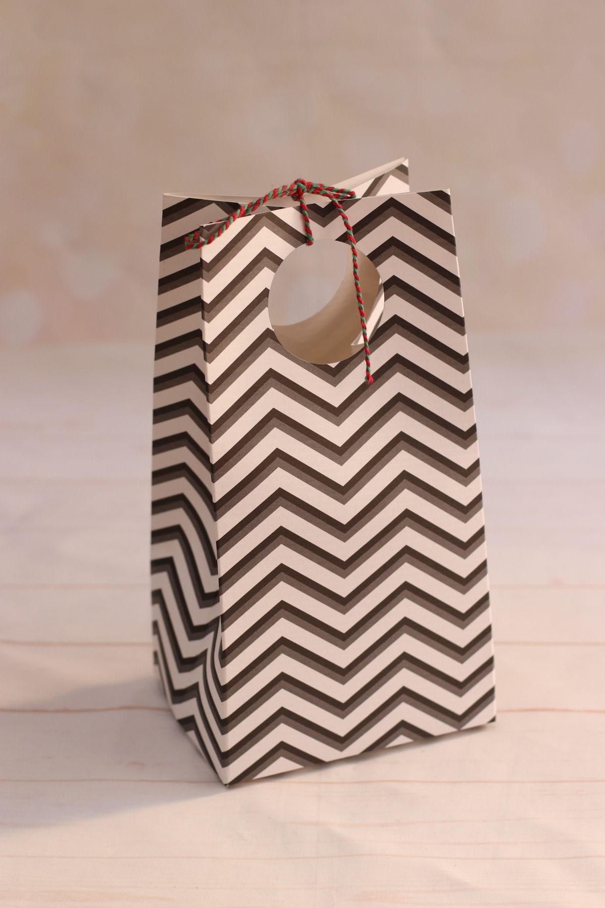 demontecraft Geantă Neagră Cu Dungi În Zig-zag 2 Unități De Dimensiuni 12x18x10 - One Size